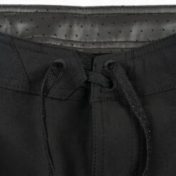 Men's Drylock 18.5" Boardshort -Fit Wetsuit XCEL DRYLOCK BOARDSHORT M1321DRY BLK D1 WEB