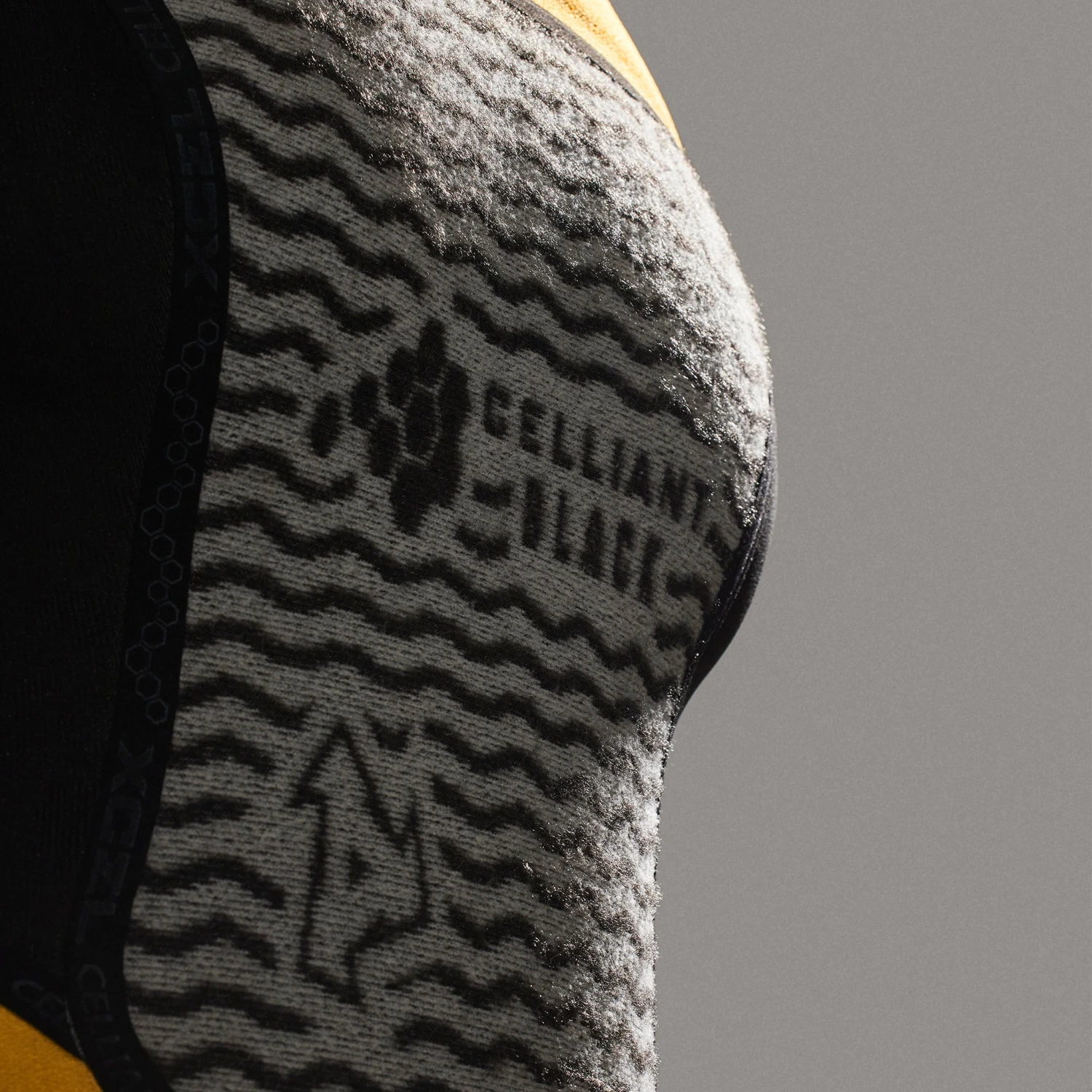 Women's Drylock 4/3mm Full Wetsuit 5 Women's Drylock 4/3mm Full Wetsuit - Image 3