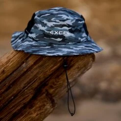 Essential Camo Water Hat -Fit Wetsuit XCEL SS23 ACCESS CHC MAHTCAMO 3751 web