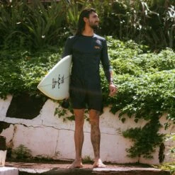 Men's Heathered VentX Retro Long Sleeve Relaxed Fit UV -Fit Wetsuit Xcel Mens VentX MLM626G2 BLK 003 Web