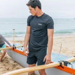 Men's Comp X Short Sleeve Tee -Fit Wetsuit Xcel SP24 HI Brian Bielmann002110027 MicahDeSoto Men sCompXSSTeeMATS5CMP Drylock18.5 BoardshortM1321DRY web