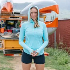 Women's Heathered VentX Long Sleeve Hooded Relaxed Fit UV -Fit Wetsuit Xcel SP24 HI Brian Bielmann007300027 Pua DeSoto Heather VentX LS Hooded Pullover WLM666H1 web