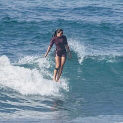 Women's Axis Short Sleeve Back Zip Boy Short Springsuit 2mm -Fit Wetsuit Xcel SP24 HI Brian Bielmann022220027 SallyCohen Action AxiSS S Back Zip Spring 2mm WN220AX2 web