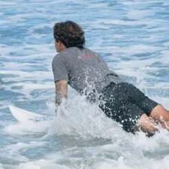 Men's ThreadX Independent Wetsuit Logo S/S UV 17 Men's ThreadX Independent Wetsuit Logo S/S UV -Fit Wetsuit Xcel SP24 HI Brian Bielmann025780027 ZekeLau Lifestyle ThreadX Independent Wetsuit Logo SS MKU93523 web