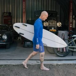 Men's Archy's Garage L/S Spring Wetsuit 2mm 22 Men's Archy's Garage L/S Spring Wetsuit 2mm -Fit Wetsuit Xcel SS23 ArchysGarage CTark 00106 web